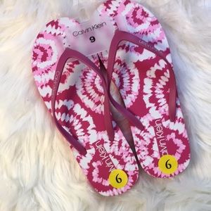 New Calvin Klein Pink & White Tie Dye Flip Flops - Many Women’s Shoe Sizes